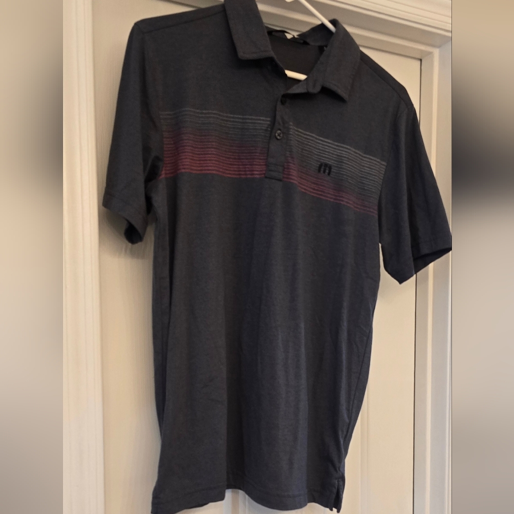 Travis Mathew men's small golf shirt